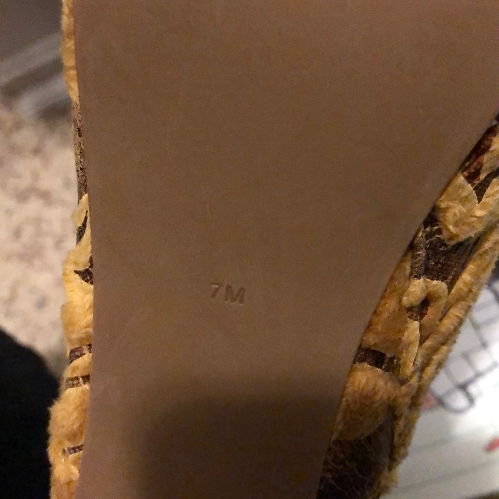 Vintage Jeffrey Campbell Bach velvet tapestry boot - Picture 4 of 4